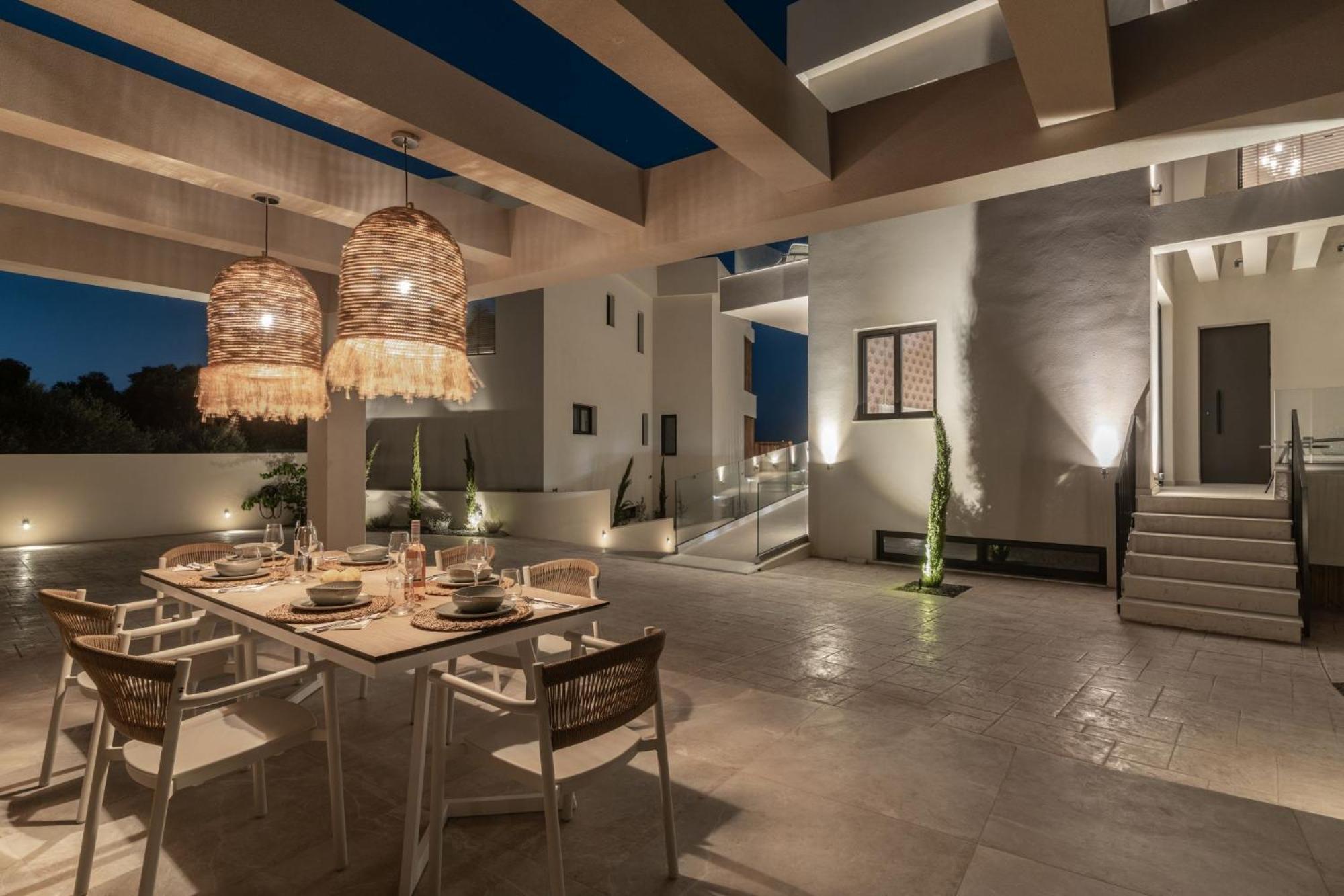 Gioarde Luxury With Private Pool & Sea Views, By Zantewize Akrotiri (Zakynthos)