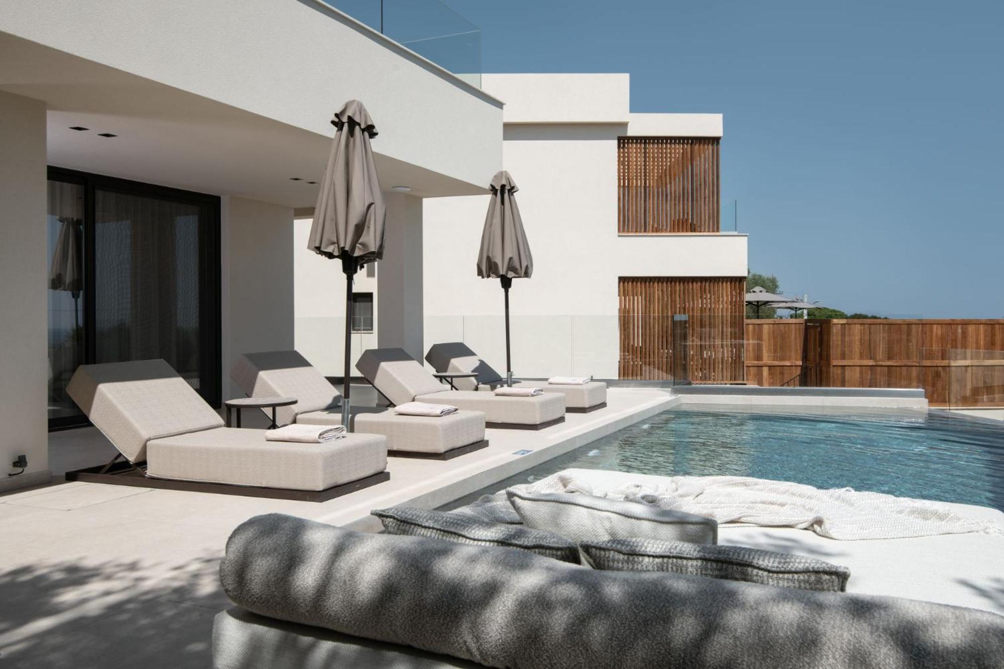 Gioarde Luxury With Private Pool & Sea Views, By Zantewize Akrotiri (Zakynthos)