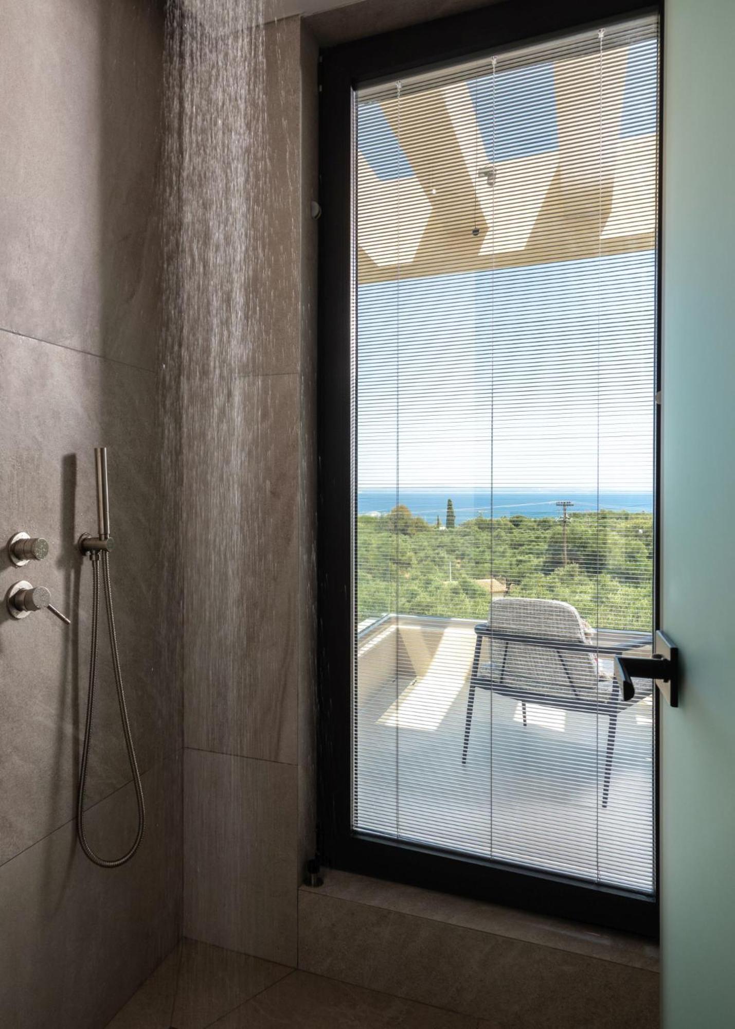 Vila Gioarde Luxury With Private Pool & Sea Views, By Zantewize *