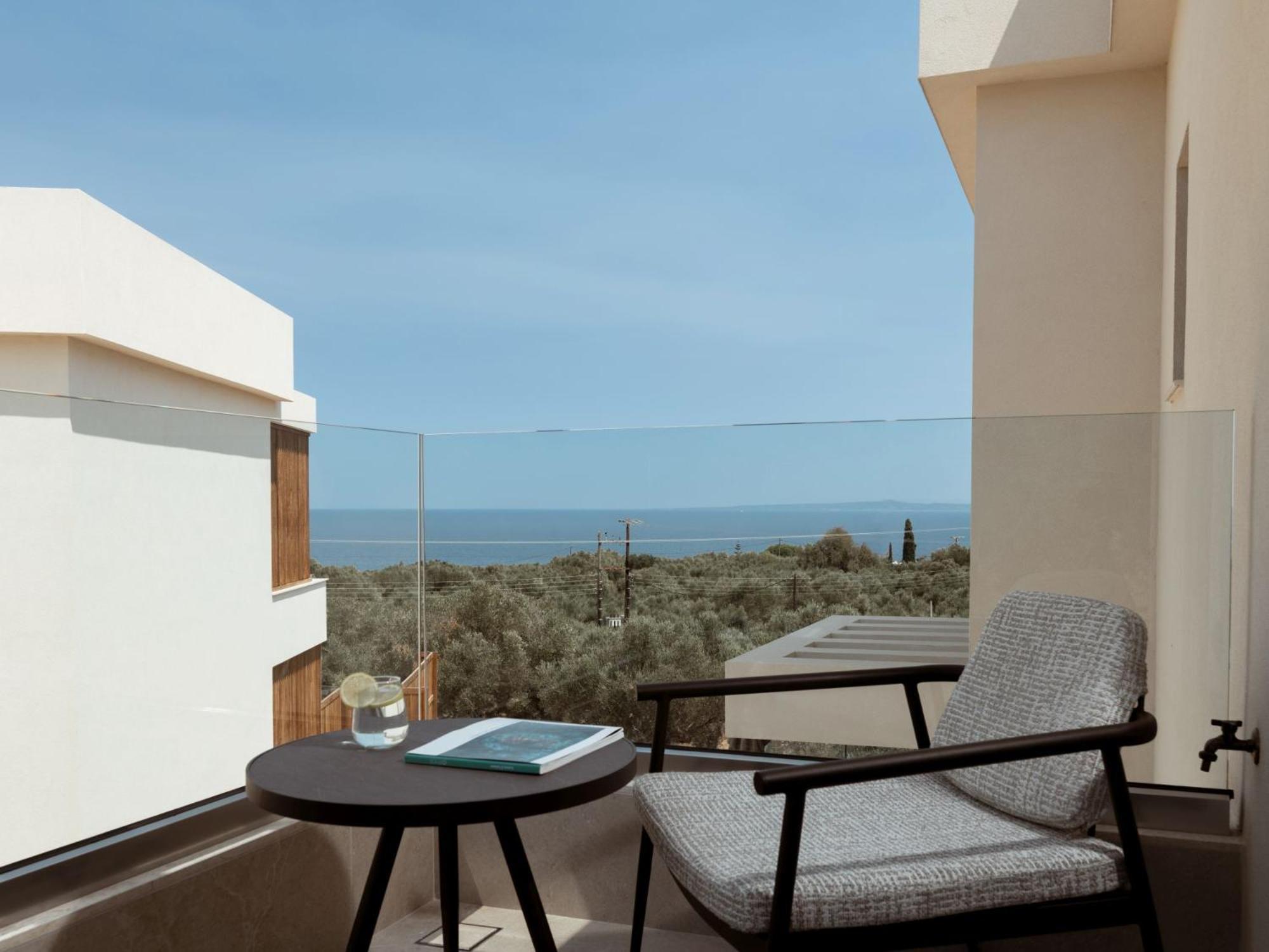 Gioarde Luxury With Private Pool & Sea Views, By Zantewize